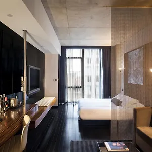 **** Hotel Sixty Les United States