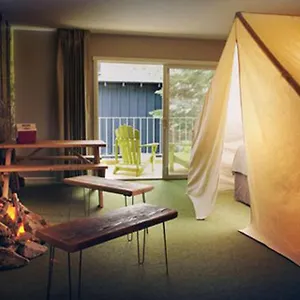 Hotel Basecamp Tahoe South